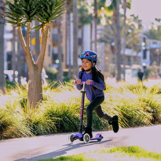 Micro Maxi Foldable LED Scooter - Purple