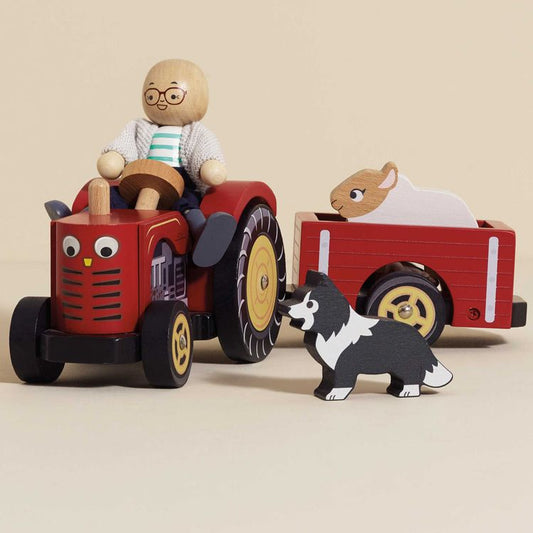 Wooden Farmyard Tractor & Trailer Toy