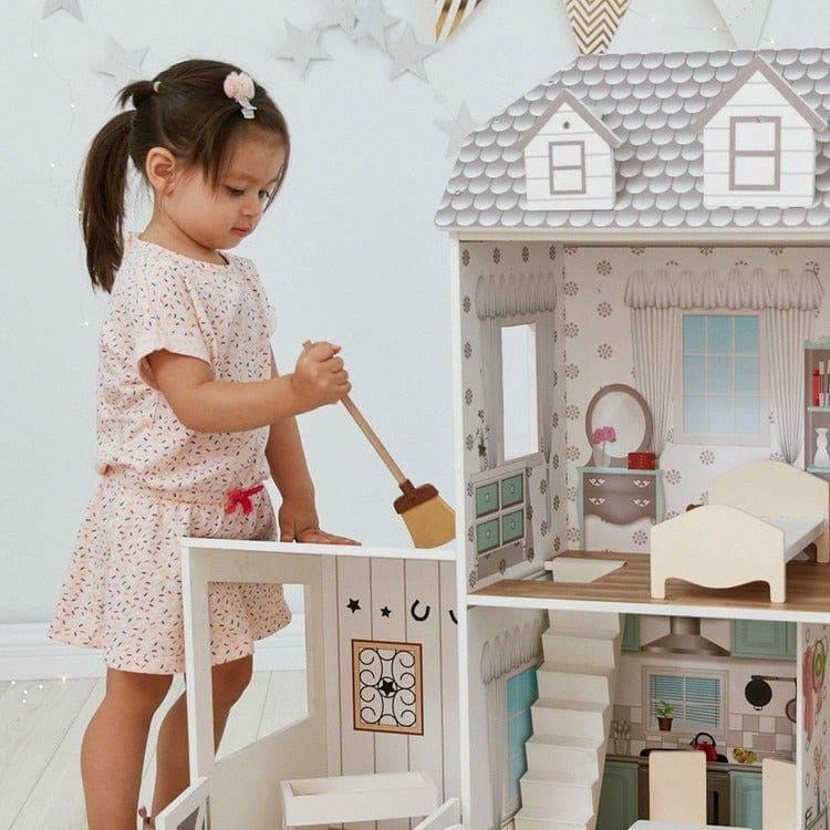 Dreamland Farm House Dollhouse - White / Grey