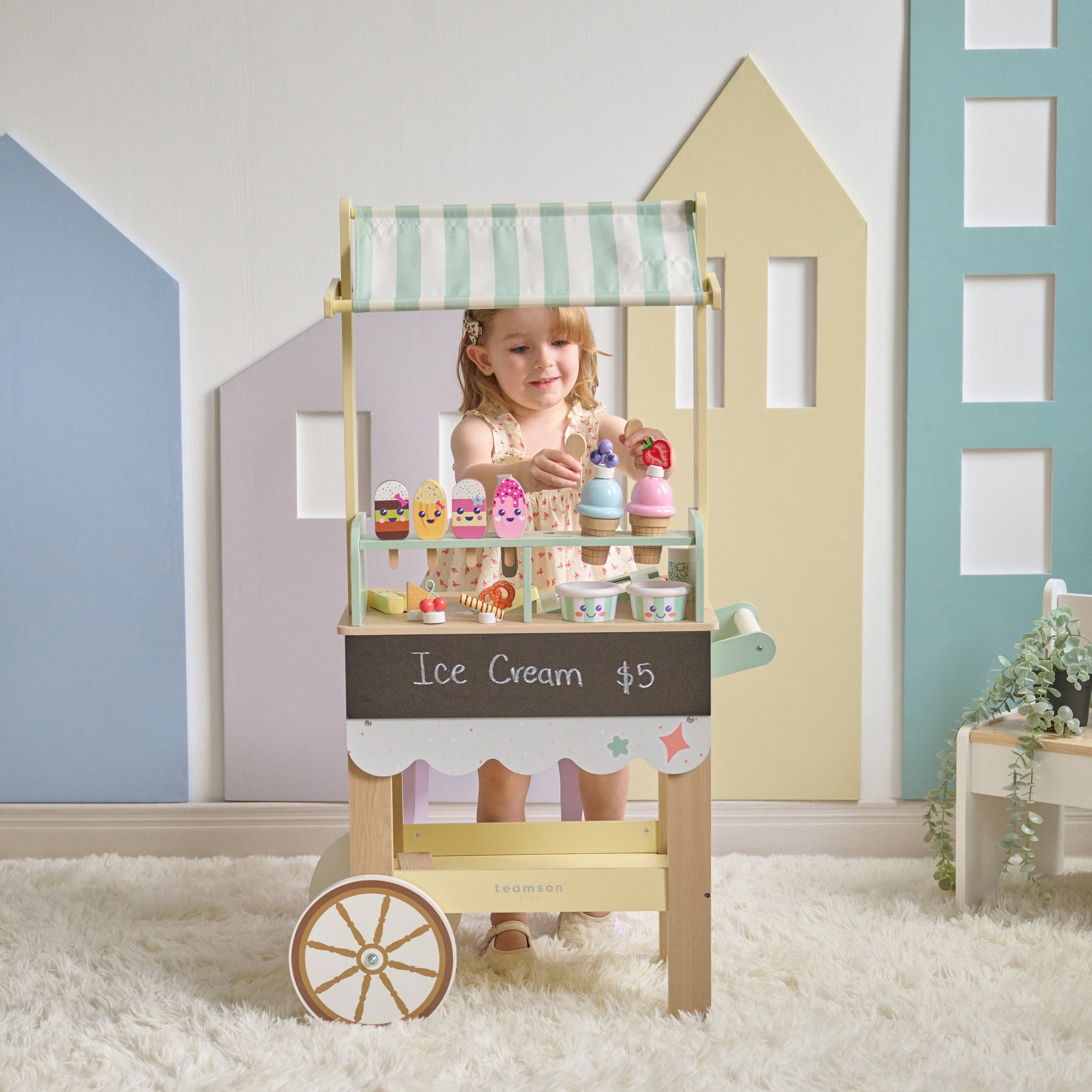 Jolly Pals Wood Ice Cream Stand with 33 Accessories and Chalkboard