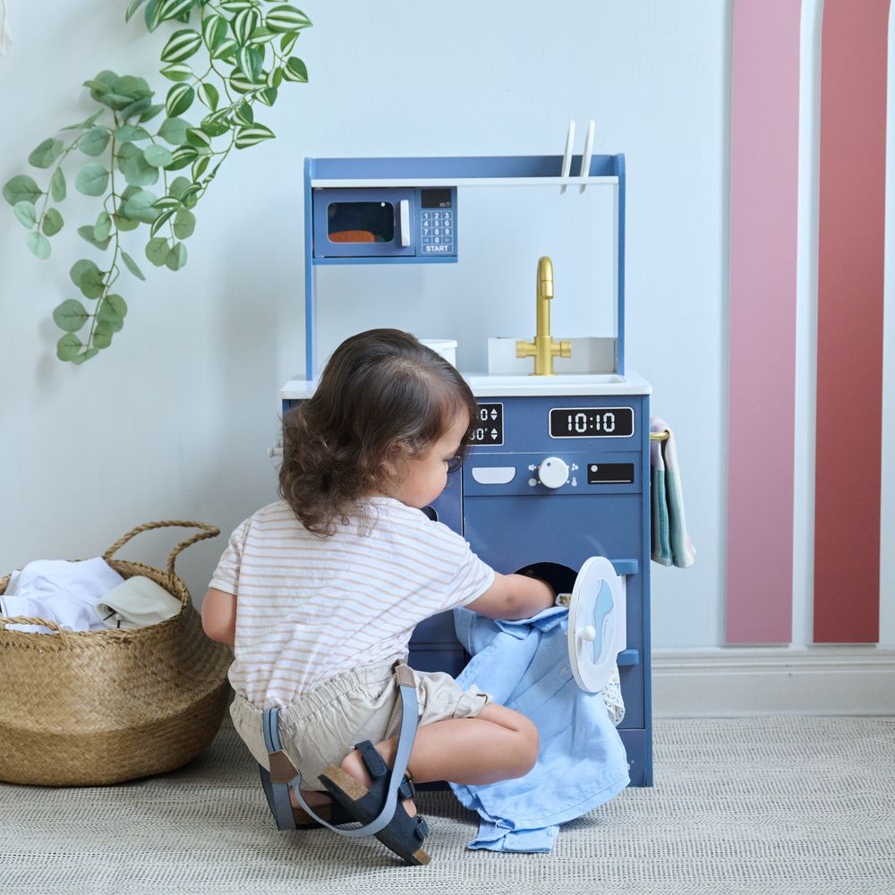 Little Chef Lake Tahoe Wooden Play Kitchen Washer & Mini Garden - Blue