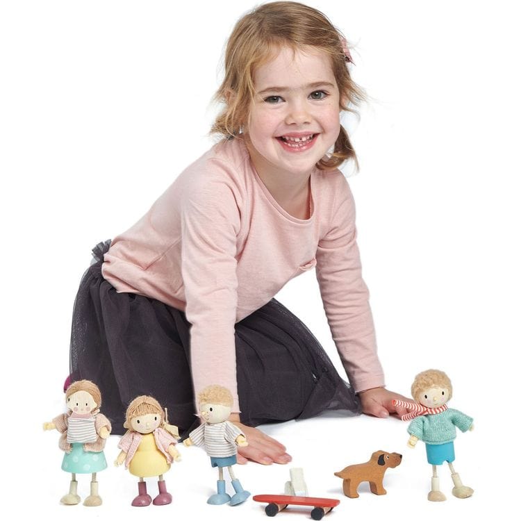 The Goodwood Family Wooden Dolls