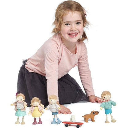 The Goodwood Family Wooden Dolls
